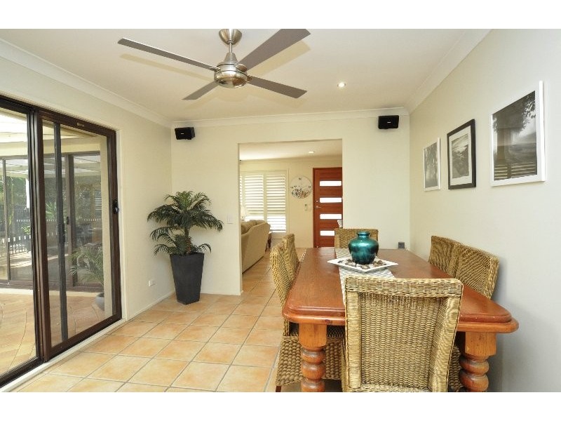 9 Atherton Court, Helensvale QLD 4212