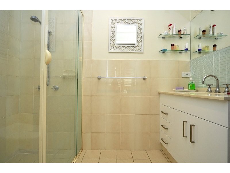 9 Atherton Court, Helensvale QLD 4212