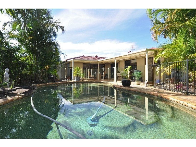 9 Atherton Court, Helensvale QLD 4212