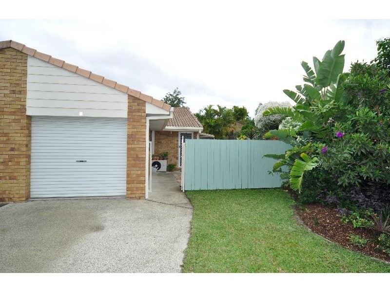 1/52 Village Way, Oxenford QLD 4210