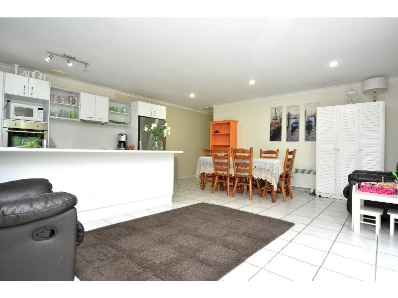 1/52 Village Way, Oxenford QLD 4210