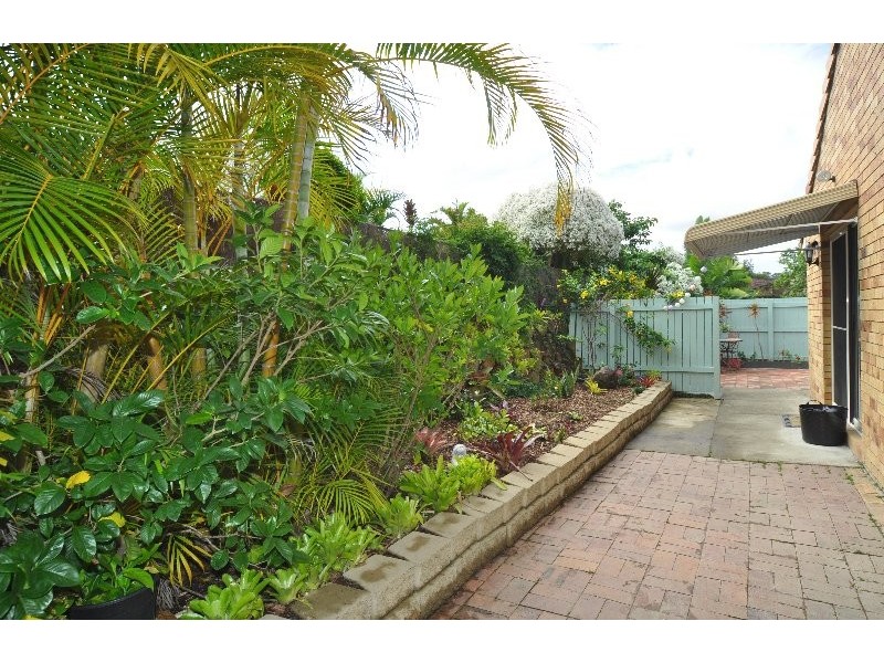 1/52 Village Way, Oxenford QLD 4210