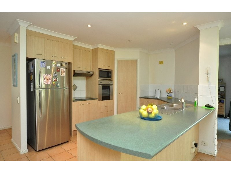 4 Sabina Park Court, Mount Nathan QLD 4211