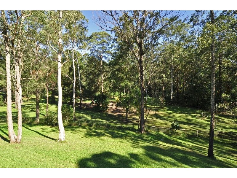 4 Sabina Park Court, Mount Nathan QLD 4211