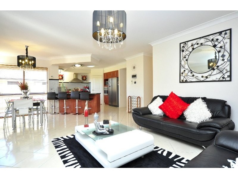 48 Regatta Avenue, Oxenford QLD 4210