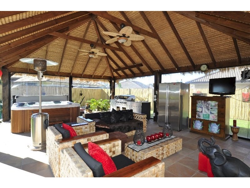 48 Regatta Avenue, Oxenford QLD 4210