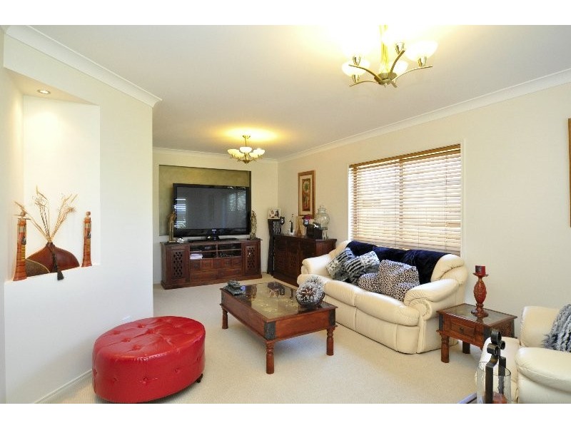 48 Regatta Avenue, Oxenford QLD 4210