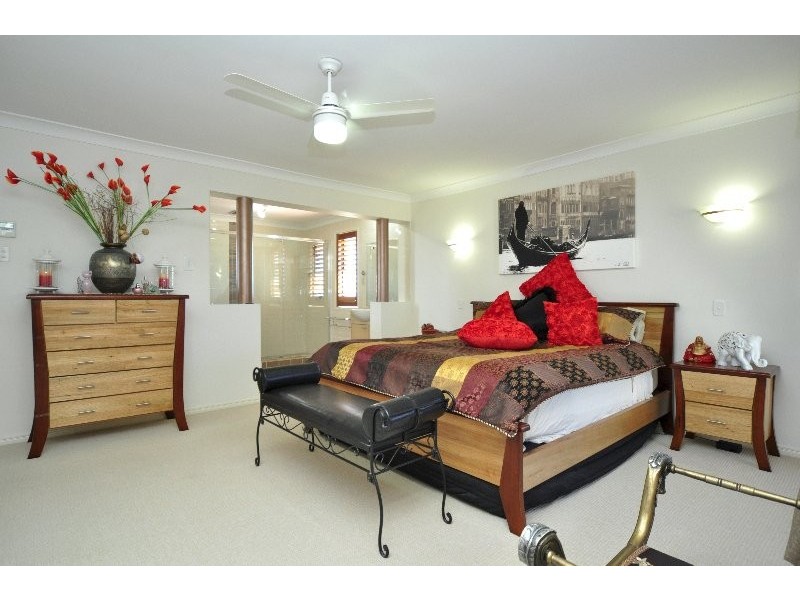 48 Regatta Avenue, Oxenford QLD 4210