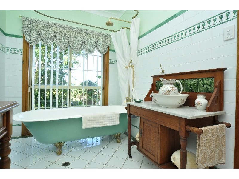 91 Currey Road, Wongawallan QLD 4210