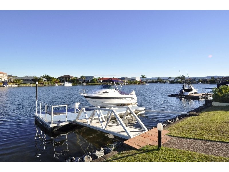 44 The Peninsula, Helensvale QLD 4212