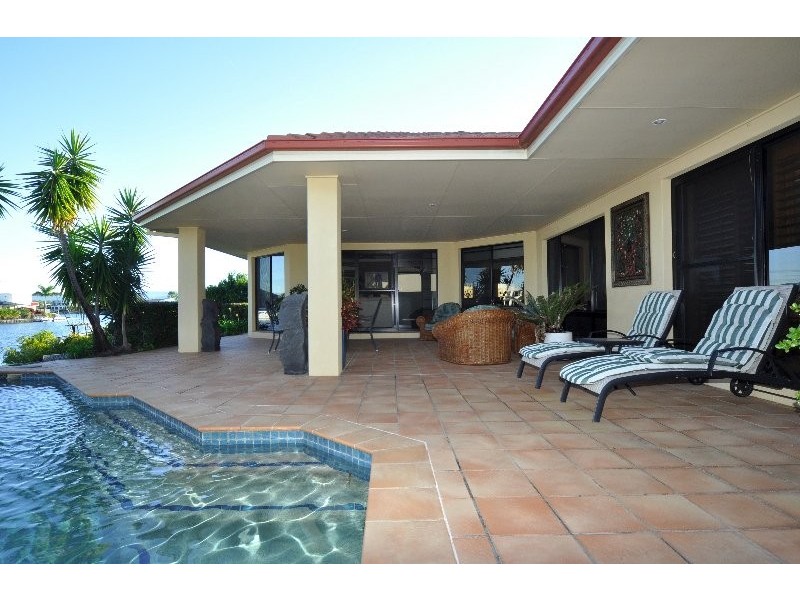 44 The Peninsula, Helensvale QLD 4212