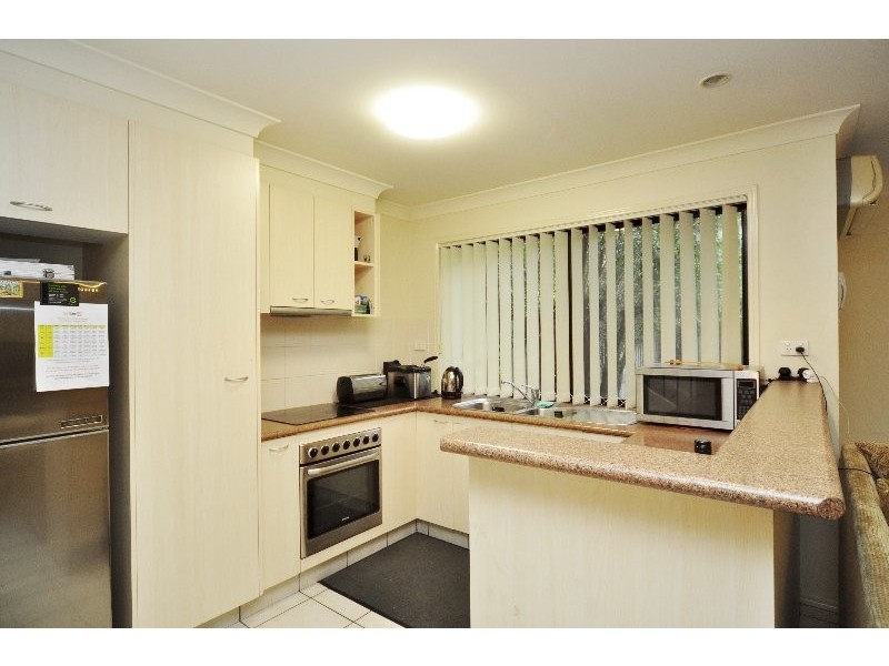 3/2 Tuition Street, Upper Coomera QLD 4209