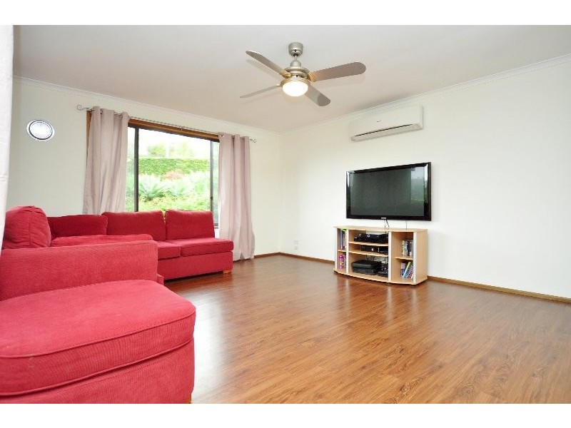 65 Universal Street, Oxenford QLD 4210