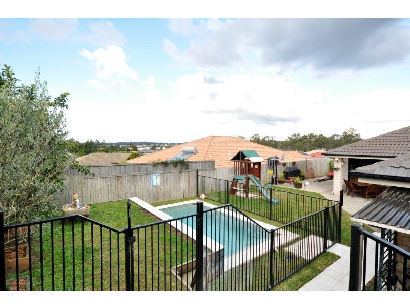 14 Emperor Grove, Upper Coomera QLD 4209