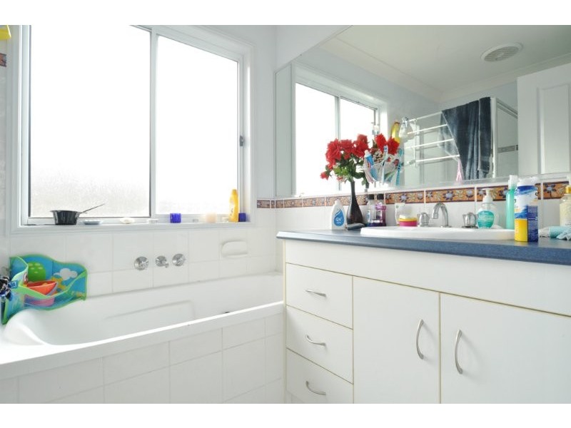 6 Kaizlee Crescent, Upper Coomera QLD 4209