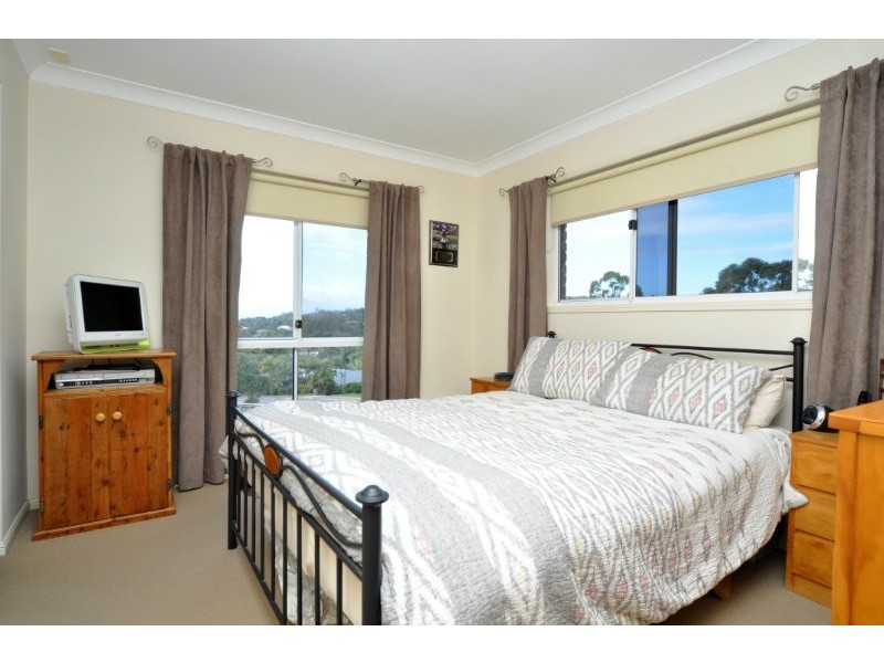 5 Meadowvale Street, Oxenford QLD 4210