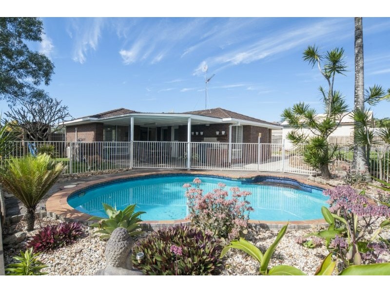 15 Burgundy Court, Highland Park QLD 4211