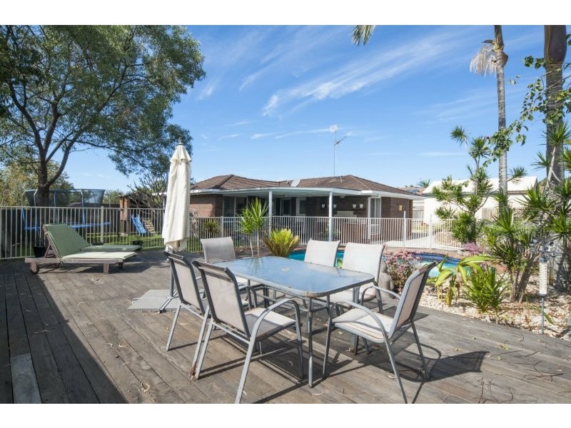 15 Burgundy Court, Highland Park QLD 4211