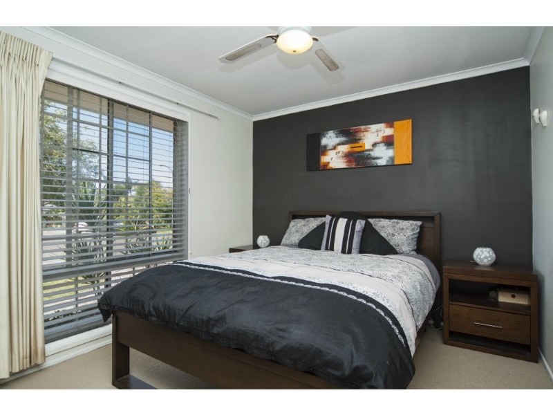 15 Burgundy Court, Highland Park QLD 4211