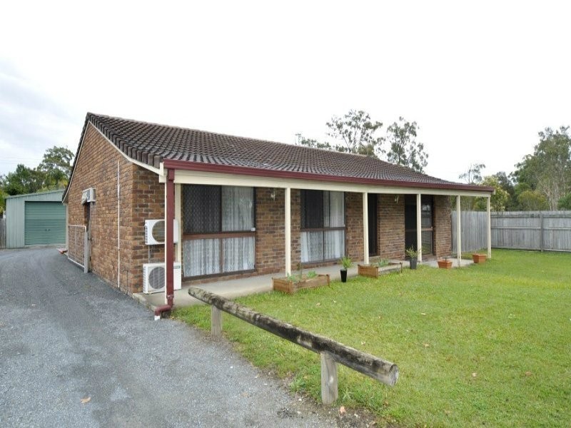 42 Michigan Dr, Oxenford QLD 4210