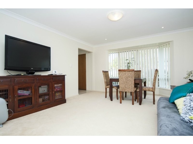 2 Barrs Avenue, Oxenford QLD 4210