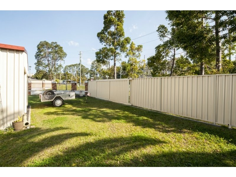 2 Barrs Avenue, Oxenford QLD 4210