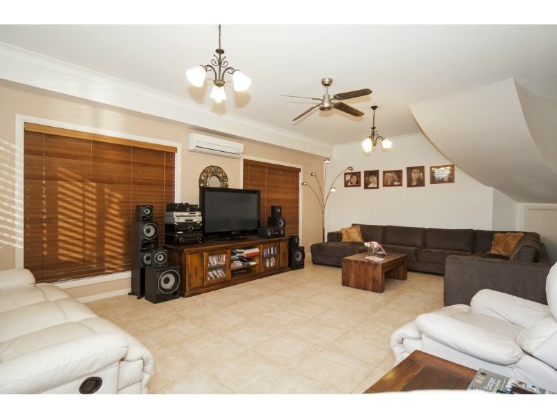 7 Princeton Street, Oxenford QLD 4210