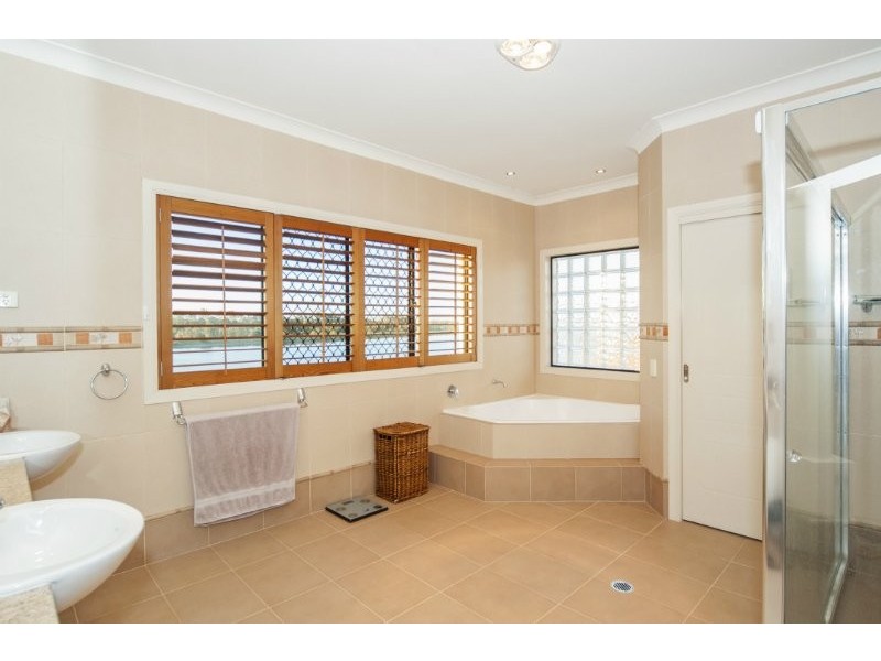 7 Princeton Street, Oxenford QLD 4210