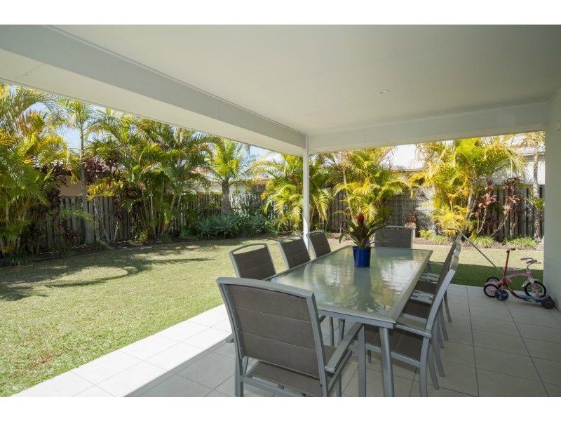 74 Regatta Avenue, Oxenford QLD 4210