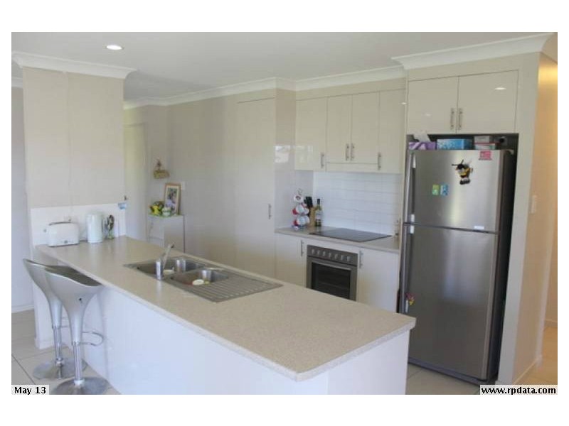 11 Carmen Court, Oxenford QLD 4210