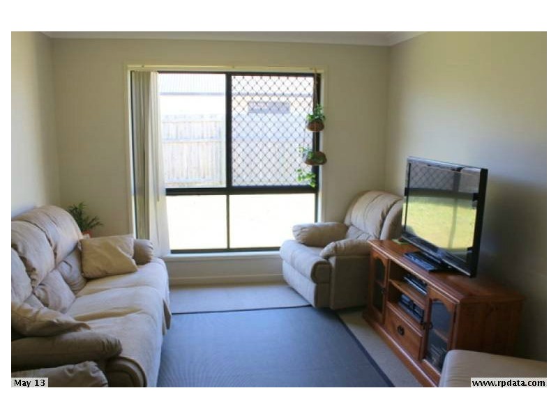 11 Carmen Court, Oxenford QLD 4210