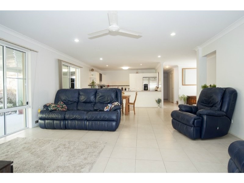 23 Silver Dawn Crescent, Oxenford QLD 4210