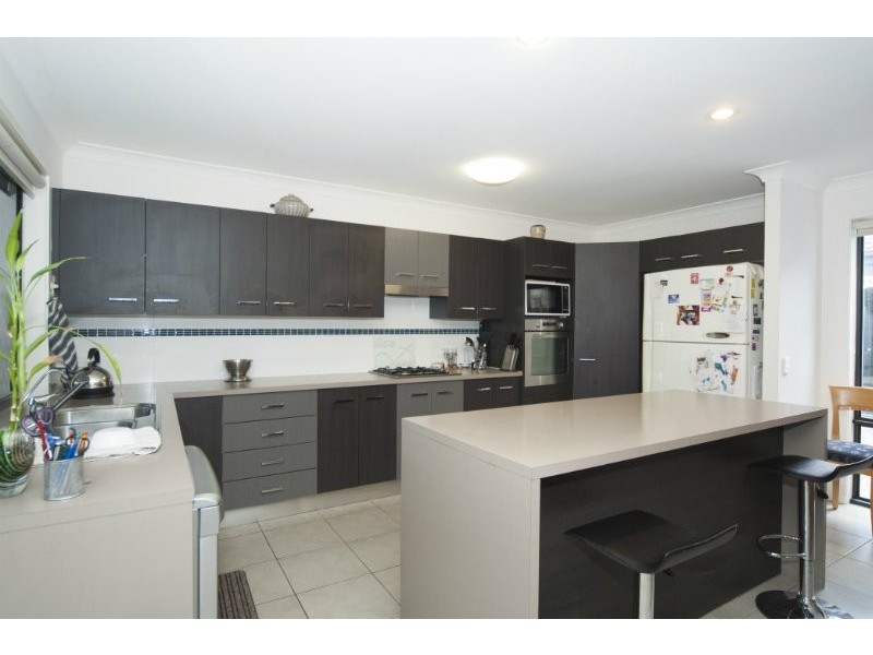 4 Vermont Street, Oxenford QLD 4210