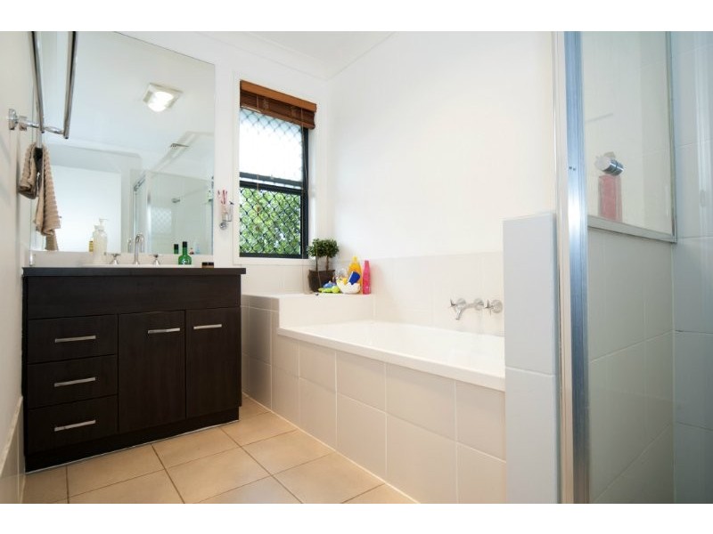 4 Vermont Street, Oxenford QLD 4210