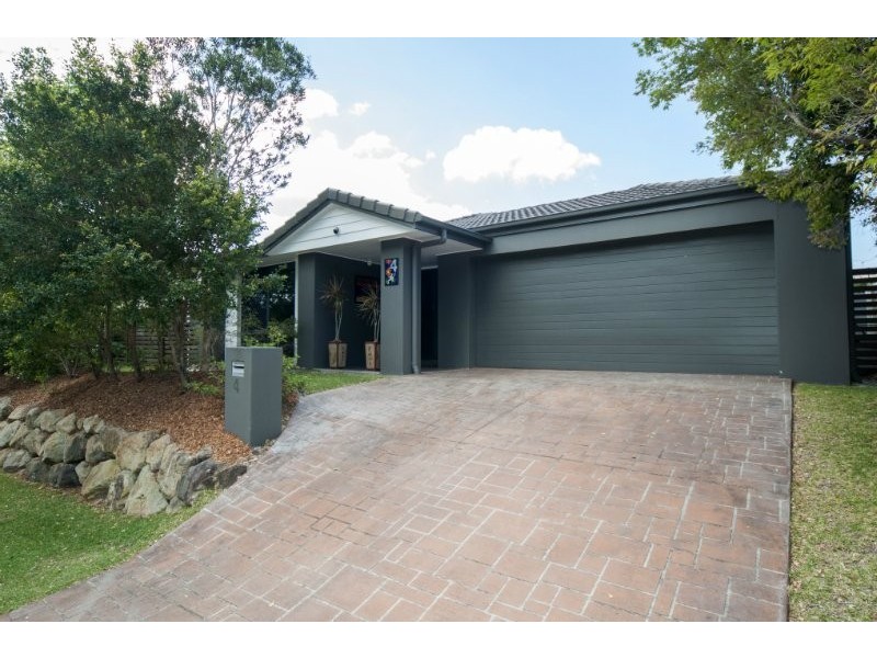 4 Vermont Street, Oxenford QLD 4210