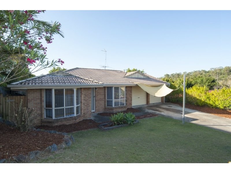 14 Pineneedle Court, Oxenford QLD 4210