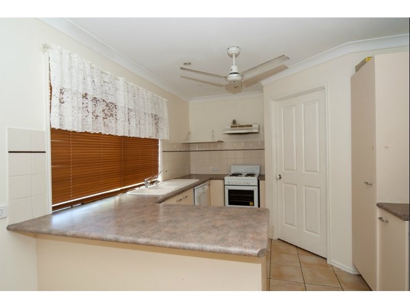 14 Pineneedle Court, Oxenford QLD 4210