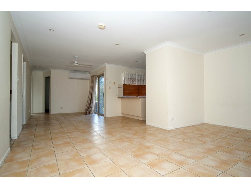 14 Pineneedle Court, Oxenford QLD 4210