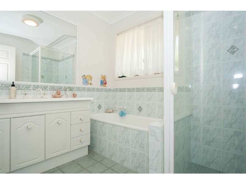 66-68 Trentbridge Court, Mount Nathan QLD 4211