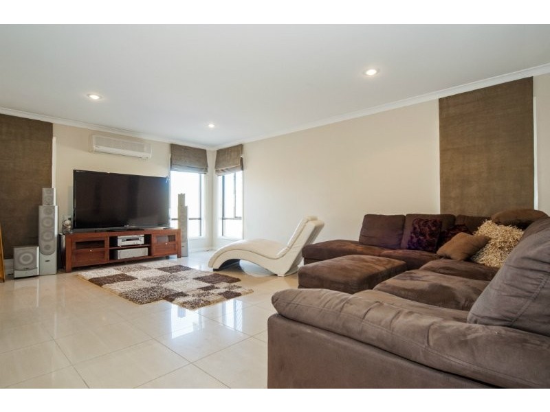 36 Oceanis Drive, Oxenford QLD 4210