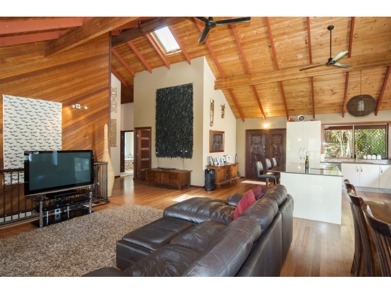 467 Tamborine Oxenford Road, Upper Coomera QLD 4209