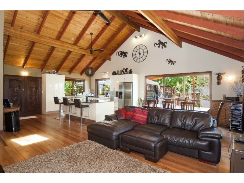 467 Tamborine Oxenford Road, Upper Coomera QLD 4209