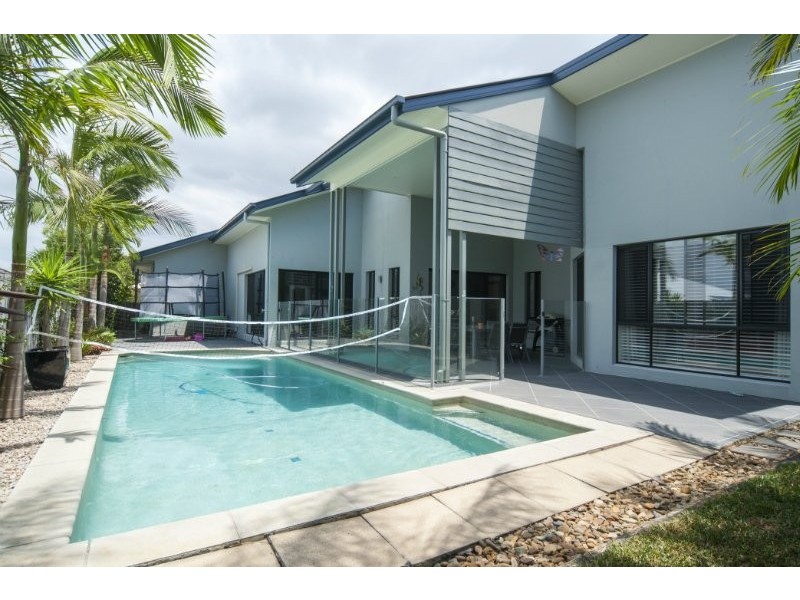15 Abercrombie Crescent, Upper Coomera QLD 4209