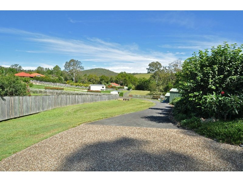 11 Nathanvale Drive, Mount Nathan QLD 4211