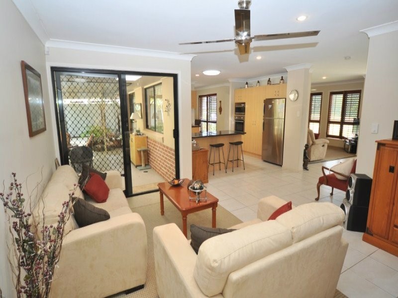 9 Paddy Place, Oxenford QLD 4210