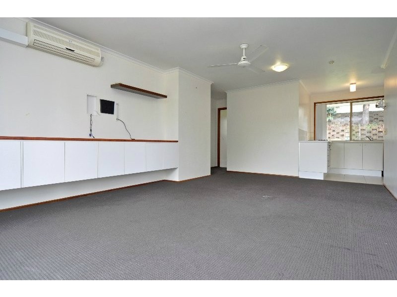 6/8 Village Way, Oxenford QLD 4210