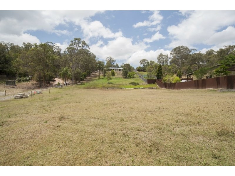 14 Shepparton Road, Helensvale QLD 4212