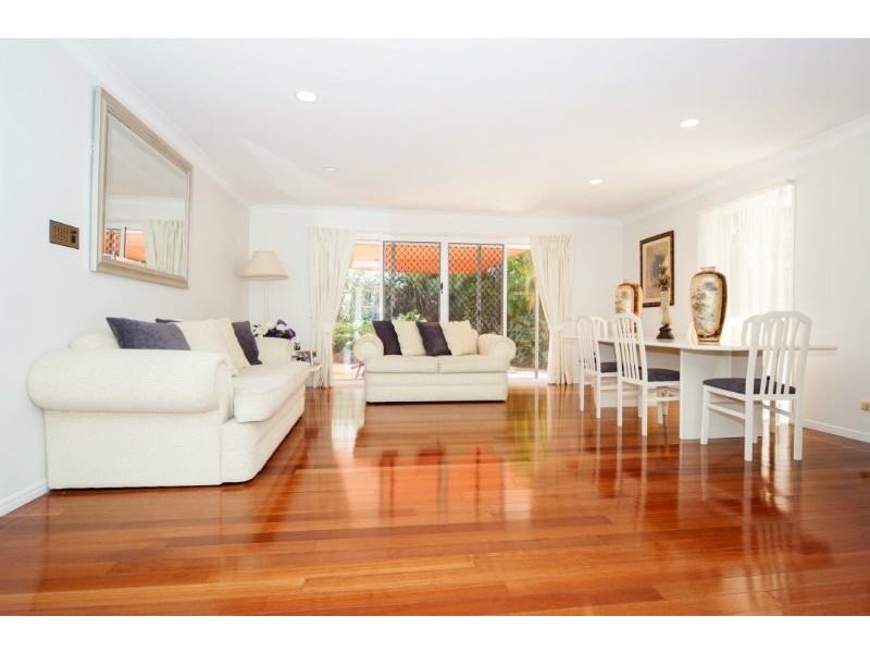 18 Eastern Court, Helensvale QLD 4212