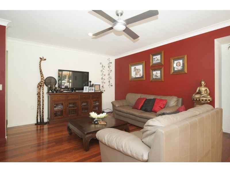 18 Eastern Court, Helensvale QLD 4212