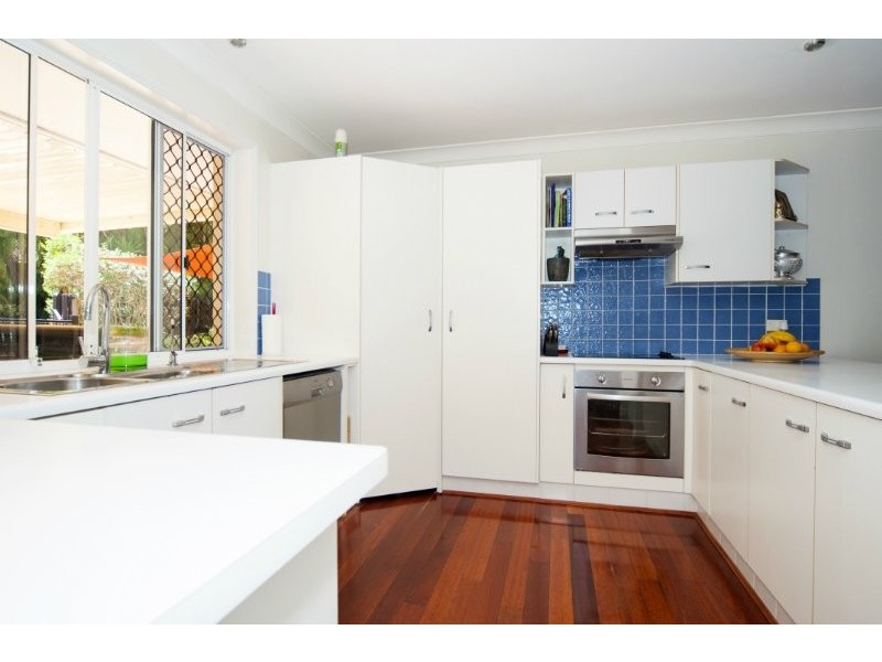 18 Eastern Court, Helensvale QLD 4212